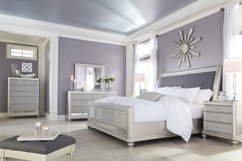 Coralayne Queen Upholstered Sleigh Bed with Dresser