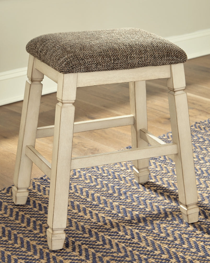 Bolanburg Counter Height Dining Table and 4 Barstools - PKG014019