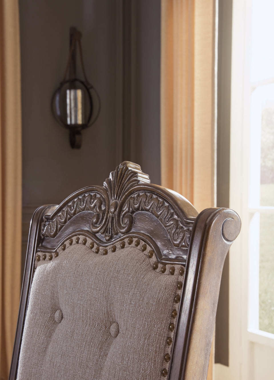 Charmond Dining Table and 6 Chairs with Storage - PKG002289