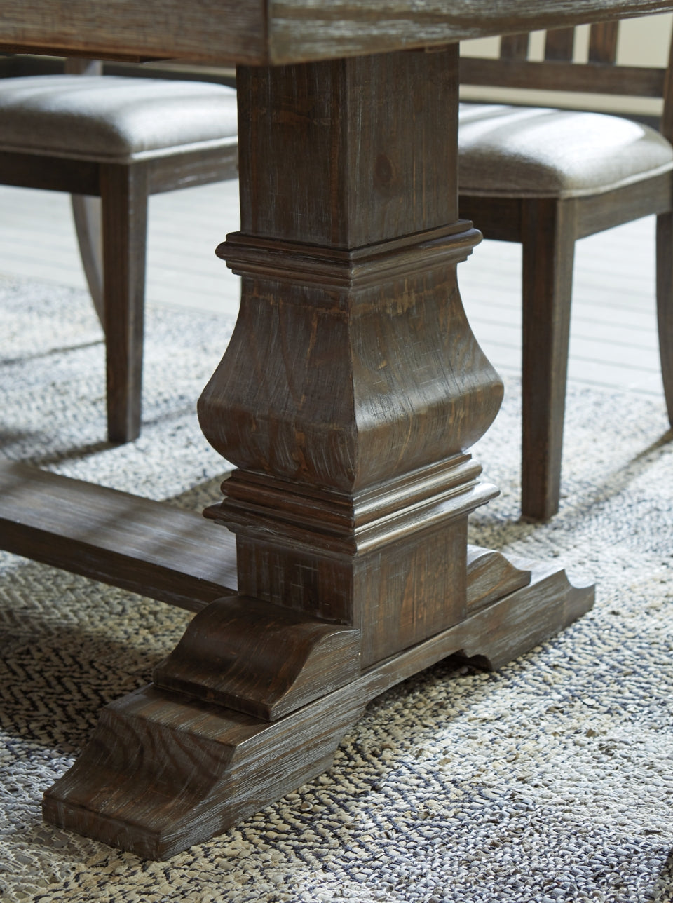 Wyndahl Dining Table and 6 Chairs - PKG002293