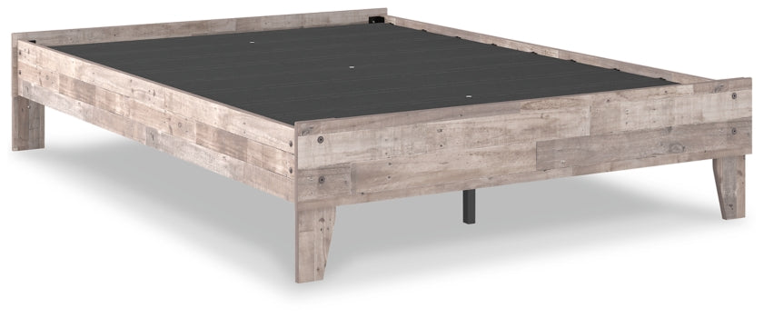 Neilsville Queen Platform Bed