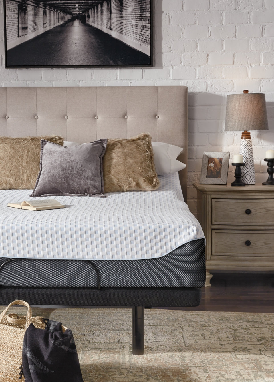 12 Inch Chime Elite Queen Adjustable Base with Foundation