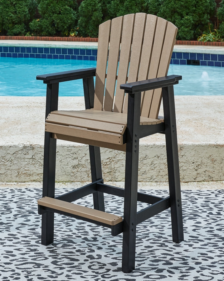 Fairen Trail Outdoor Bar Table and 4 Barstools - PKG009513