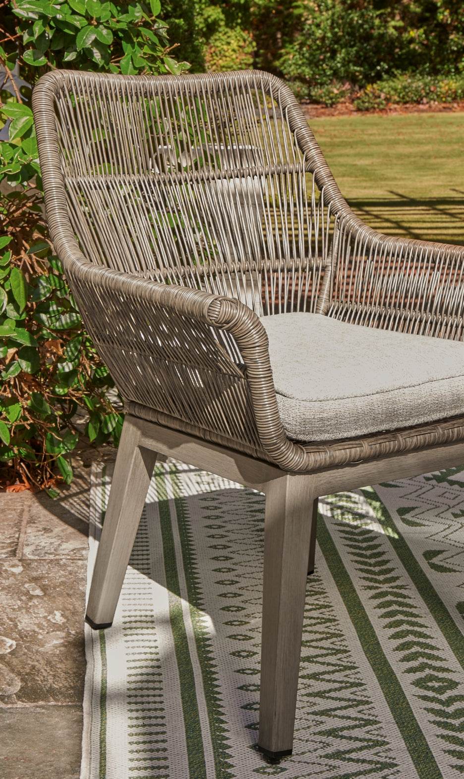 Beach Front Outdoor Dining Table and 4 Chairs - PKG014896
