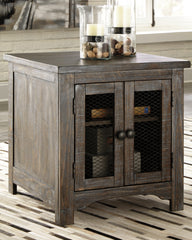 Danell Ridge 2 End Tables - PKG008527