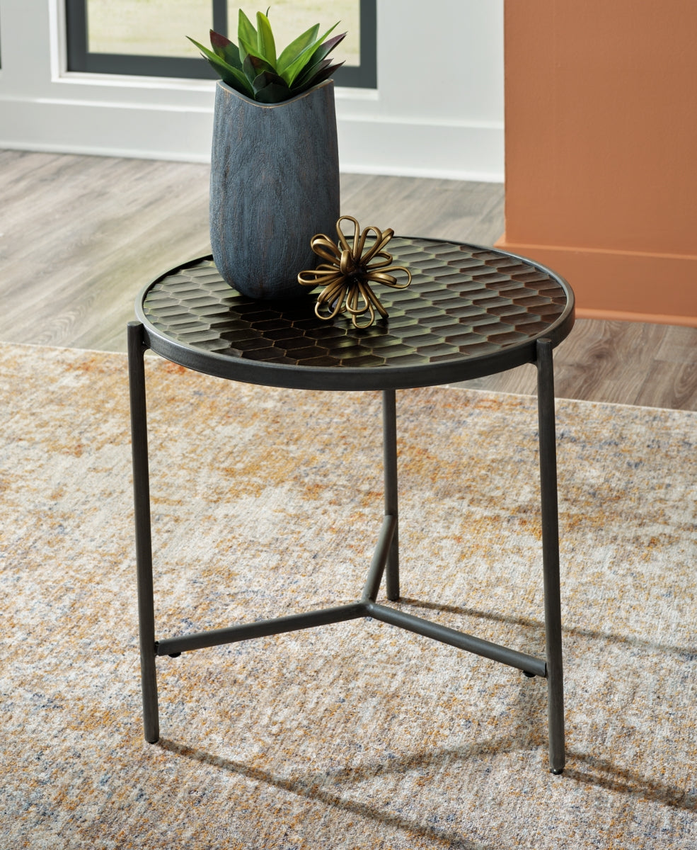 Doraley Coffee Table with 2 End Tables - PKG014880